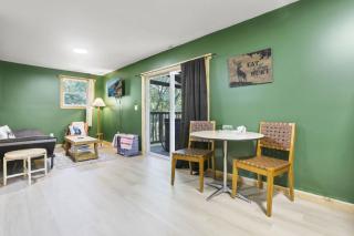 The Evergreen Cabin - 7