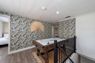 Cocoa Hideaway with Air Hockey, Darts and Beach Gear - 9