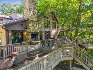 Daisy Glen Retreat - Amazing Indoor Pool - 2