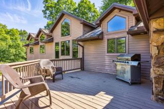Daisy Glen Retreat - Amazing Indoor Pool - 1