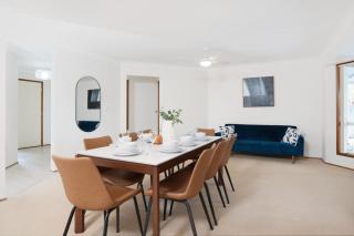 Modern 5BR Family Retreat Comfort in Calamvale - 9