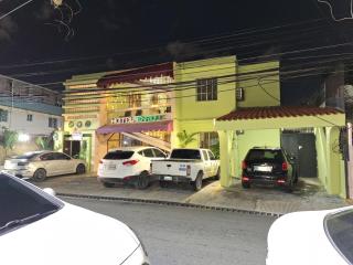 Hotel Enrique I Gazcue, Bed and Breakfast - 0