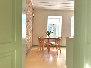 Lake stay in Viljandi with Parking - 8