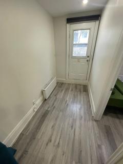 Exclusive Queen St Downtown Full House-PRIVATE PATIO - 4