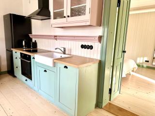 Lake stay in Viljandi with Parking - 5