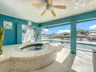 Luxury Maderia Beach waterfront home with pool-spa - 6