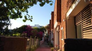 Frente a Playa Mansa - 8