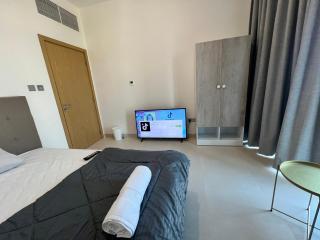 Panoramic Room with a view in Reem island Abu Dhabi - 1