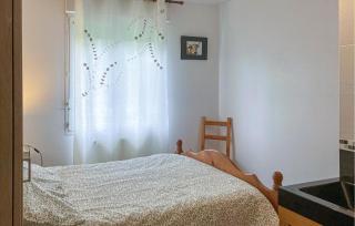 Cozy Home In Montchamp With Kitchen - 9