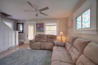 Yard, Fire Pit and Trails! Pet-Friendly Akron Home - 5