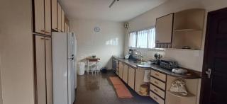 Espaçosa casa em Ubatuba, a 100m da melhor praia - 1