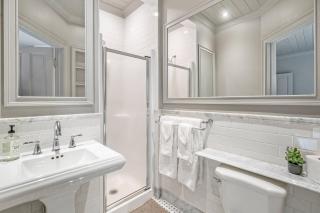 Guestroom in Old Town | Steps to Lake & Everything - 8