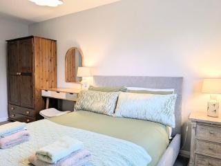 Fewster Apartment with Free Parking - 5