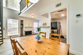 Loft-Style Condo in Vickery Midtown 3 Mi to SMU! - 2