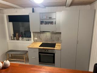 The Cozy red house with Amazing sea view - 4