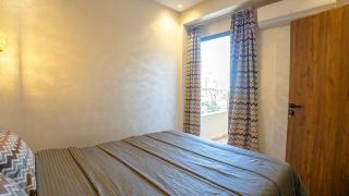 Bel appart vue piscine dans résidence sécurisée - 2