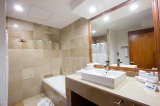 Holiday Inn Express Nuevo Laredo by IHG - 8
