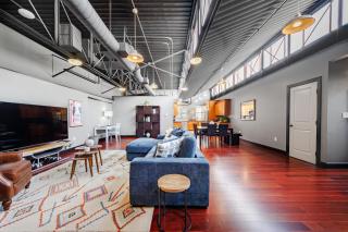 Long Beach Apartment - 10 Min Walk to the Beach! - 0