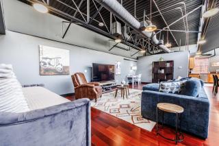 Long Beach Apartment - 10 Min Walk to the Beach! - 2