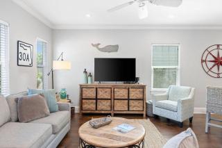 Off The Hook in Blue Mountian Beach - 8