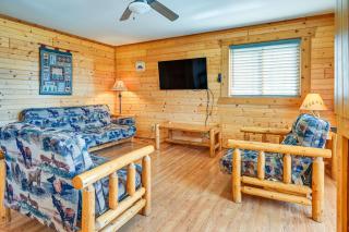 Three Bears Resort Adventure Base with Lake Access - 8