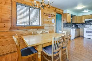 Three Bears Resort Adventure Base with Lake Access - 2