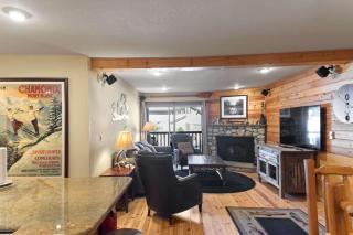 Chamonix #15 - Cozy Mtn Retreat with Fireplace - 1