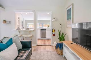 Top 5% Tiny Home by River/Lake in Old Town NOTL - 5