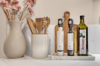 Arctic Lux Suite With Sea & Mountain View - 7