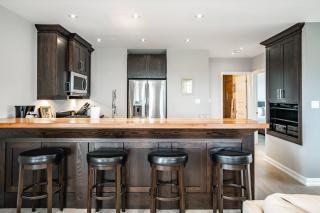 Vineyard 2 Bed Farm Home | Mins to Town & Wineries - 4