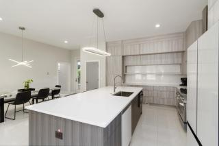 Brand-New 3Story Home with Rooftop in Midtown - 5