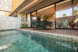 Triplex 3 Suítes Piscina e Hidro para até 12 pessoas - 2