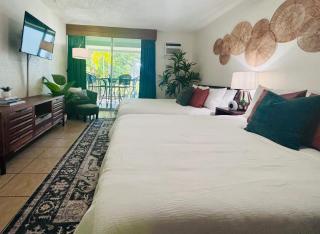 Kona Islander Inn Condos - 8