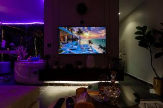 Luxury Jacuzzi Studio - 8