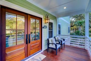 AV11-32: 11 32nd Avenue - 5