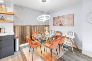 WEM Retreat | 3BR | Mins from the Mall - 0