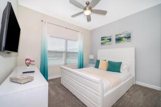 4393MO TOWNHOUSE 5 BEDROOMS & 4 BATHROOMS + POOL - 3