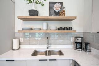 2 Bdrm Brand New Luxe Niagara Apt - up to 6ppl - 3