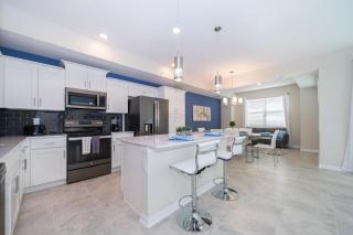 3161-307EG STOREY LAKE, CONDO 2/2 LAKE VIEW - 6