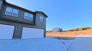 Luxury 3BR Townhome in DFW - Brand New & Fully Furnished - 4