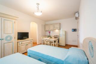 Residence in Orosei, apartments 4 beds with air conditioning - 3