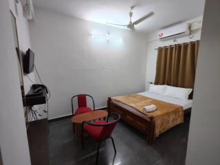 SHREVIK Comforts - 7