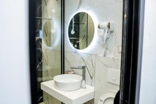 Azure Studio by Dove - 4