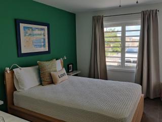Modern Studio in Pelican with pool-walk to Beach, Dining, Entertainment - 4