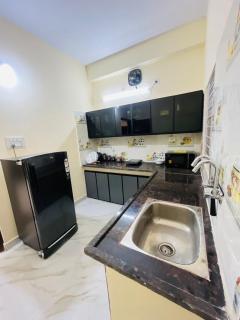 Elite Luxury Homestay - 9