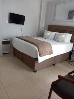 Durban Oceanic 82A - 5