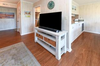 Floral Villa E17 - 9