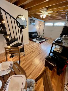 NYC Holiday Stay in Stylish Loft 6 Miles from Times Square - 1