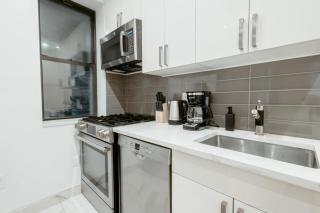 3BD 2BA in Upper West Side Manhattan! 5 Star Location - 4