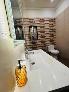 Modern Room with Fast WiFi Parking - 4